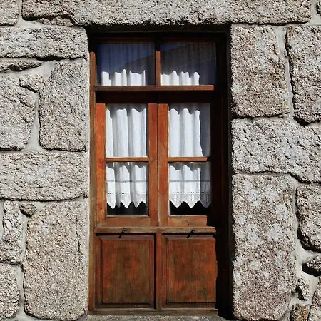 Aldeia Turistica De Louredo Casa rural *