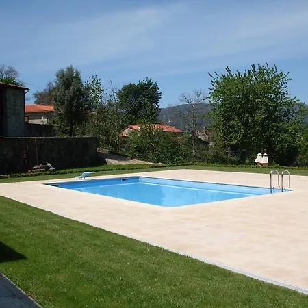 Aldeia Turistica De Louredo Casa rural *