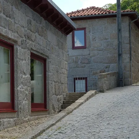 Aldeia Turistica De Louredo *